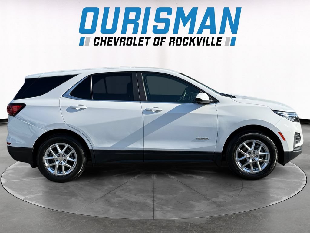 Used 2024 Chevrolet Equinox LT w/ LPO, Cargo Package FWD image 7