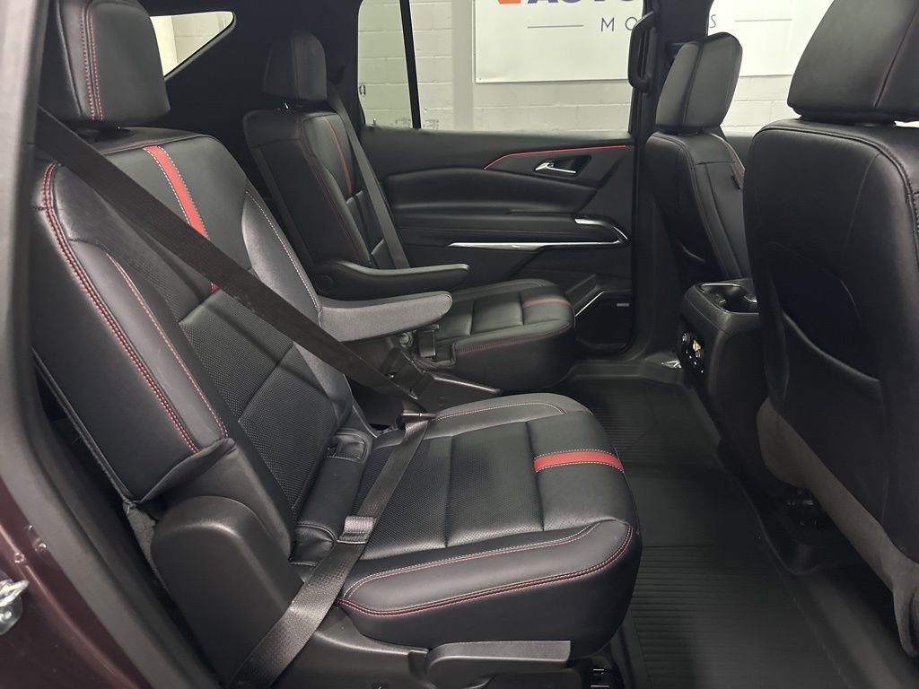 Used 2025 Chevrolet Traverse RS w/ LPO, Floor Liner Package AWD/4WD image 20