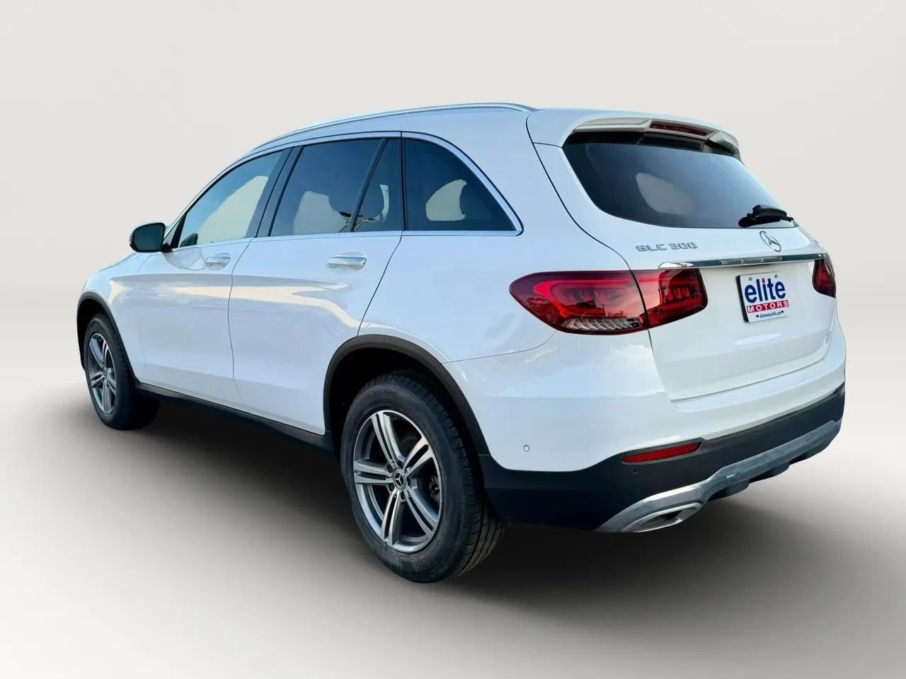 Used 2022 Mercedes-Benz GLC 300 4MATIC w/ Multimedia Package Lite image 5