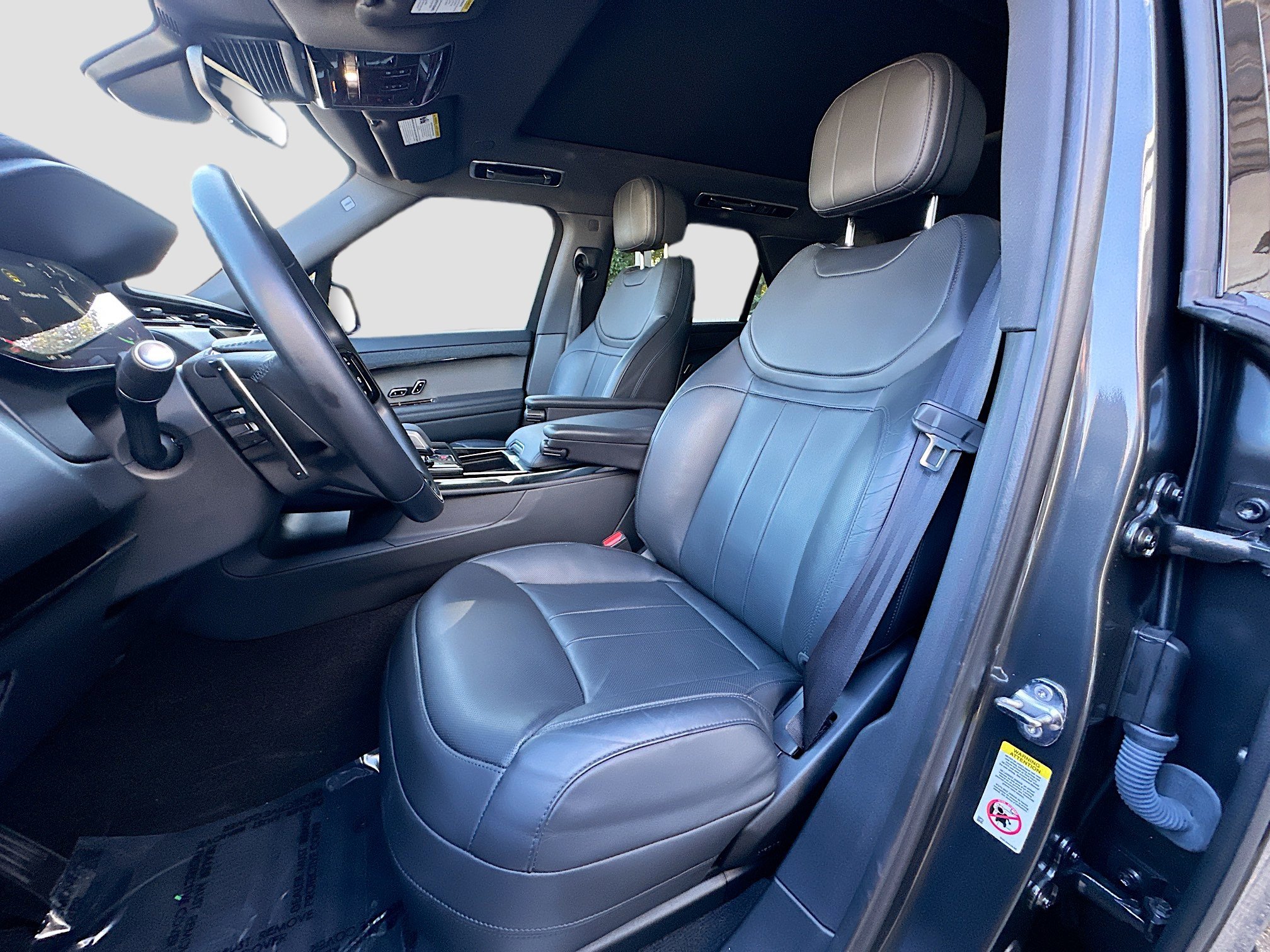 Used 2025 Land Rover Range Rover Sport Dynamic SE image 22