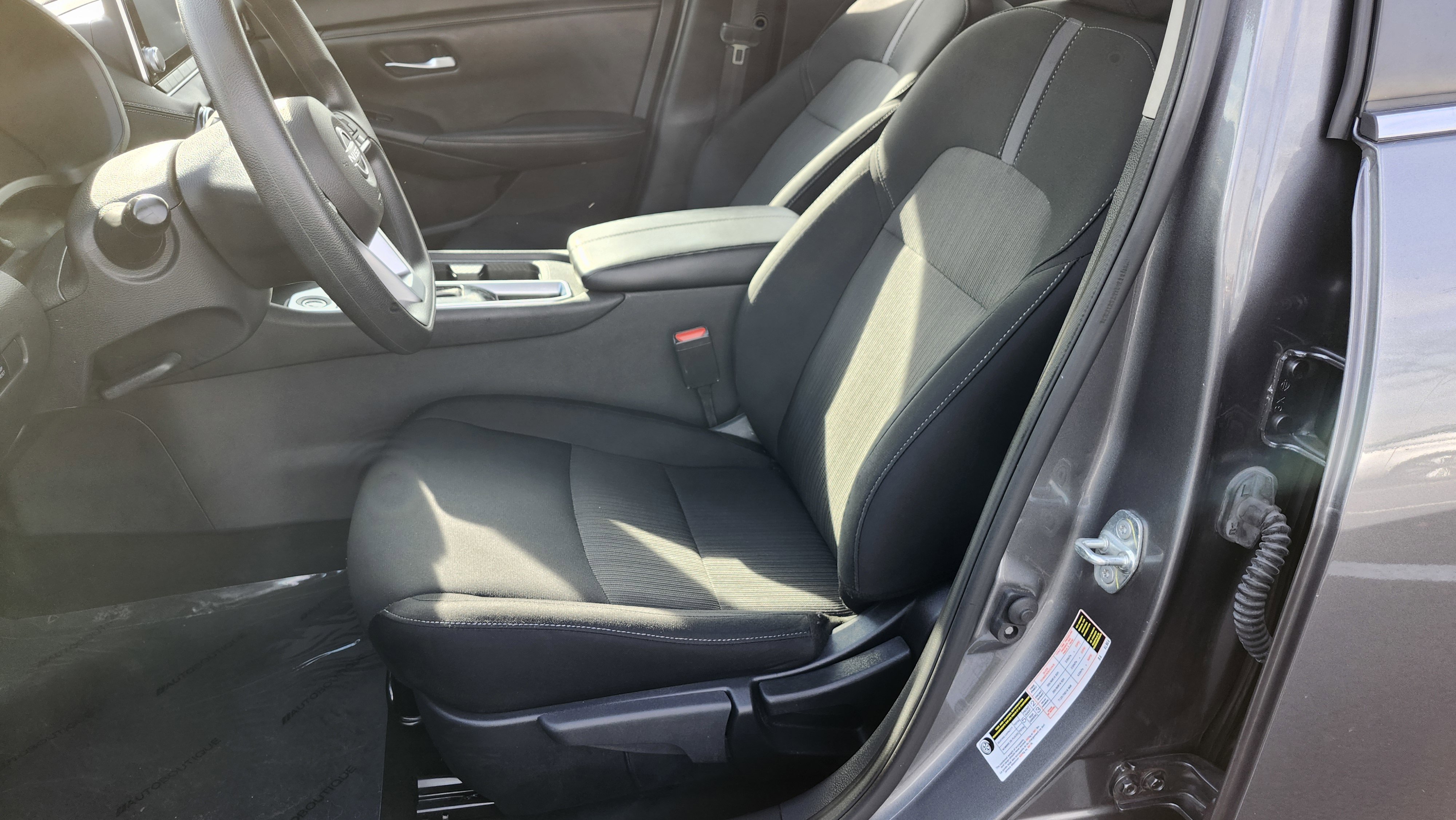 Used 2024 Nissan Sentra SV image 21