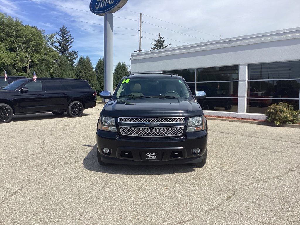Used 2014 Chevrolet Suburban LTZ AWD/4WD image 8