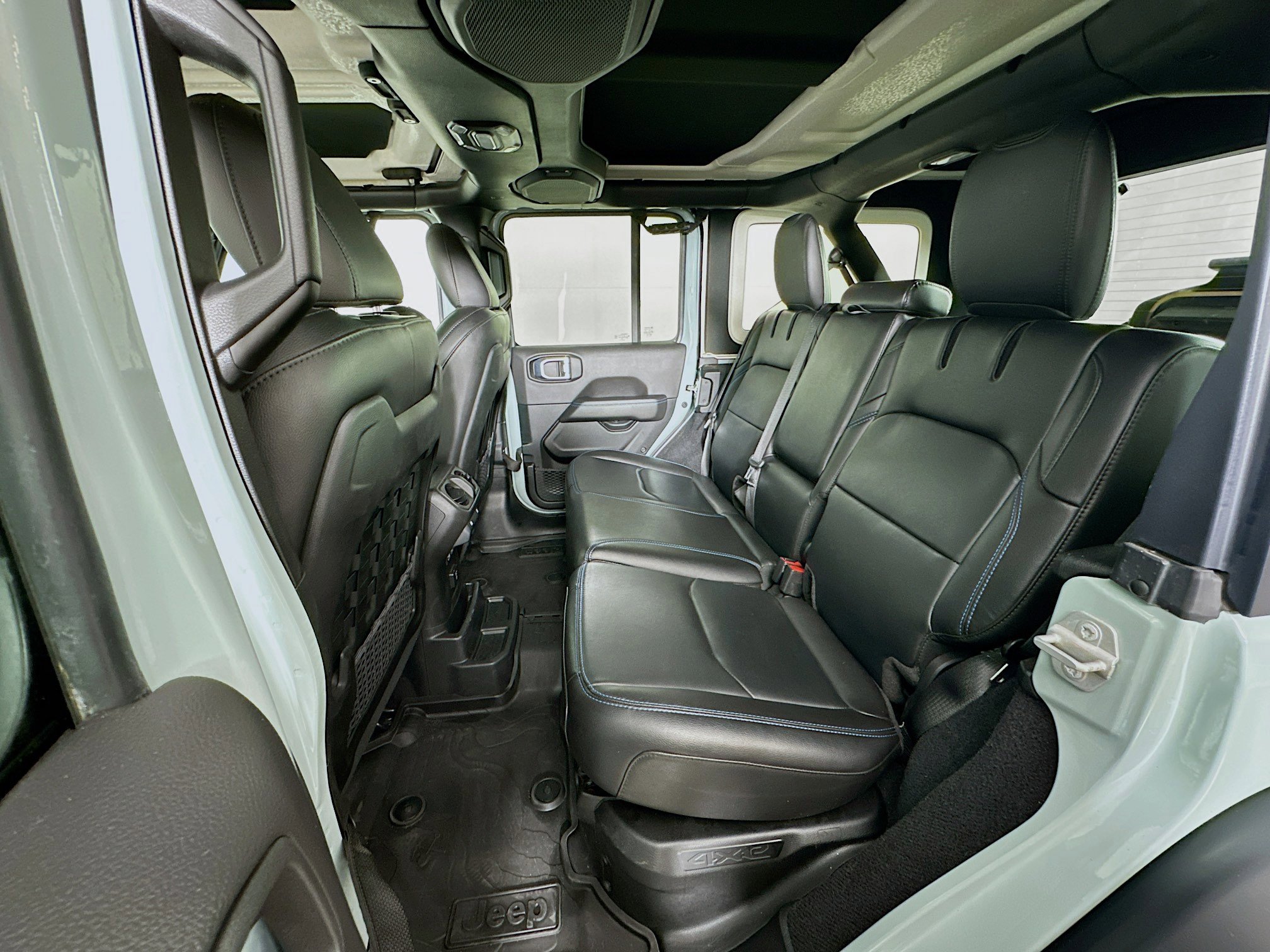 Used 2023 Jeep Wrangler Unlimited Rubicon 4xe w/ Cold Weather Group image 27