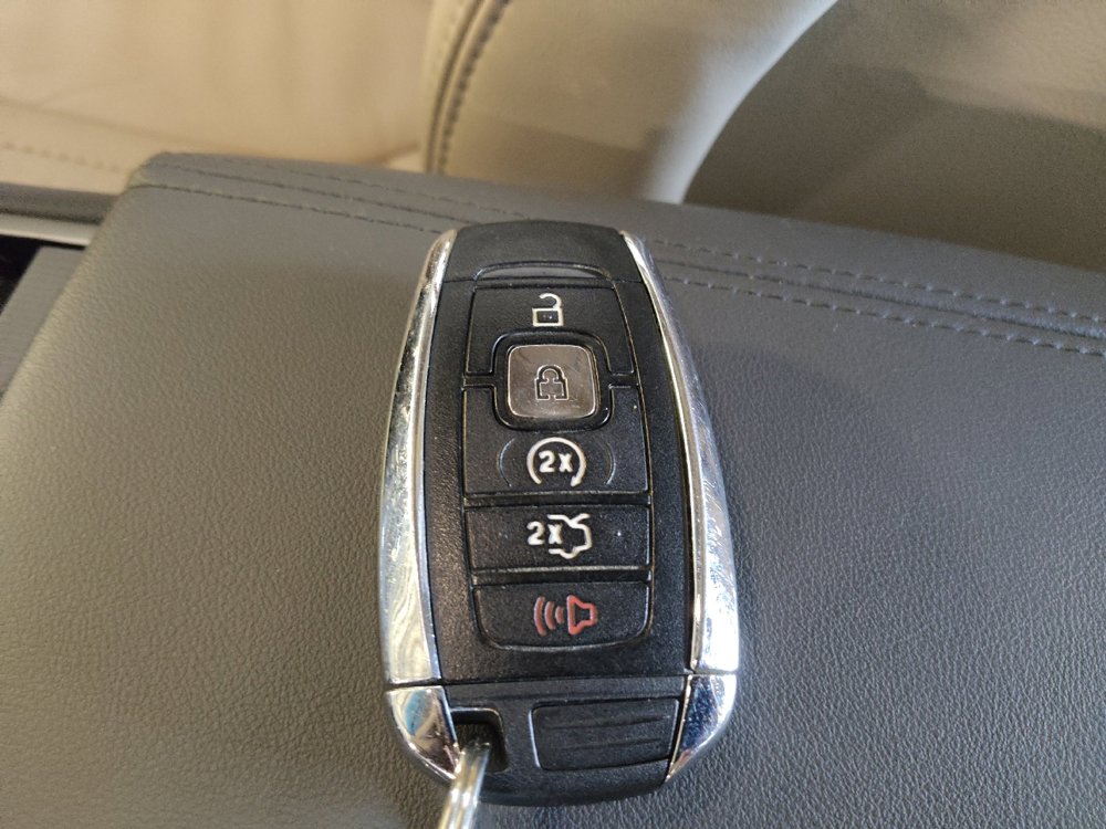 Used 2017 Lincoln MKZ Select w/ Select Plus Package FWD image 32