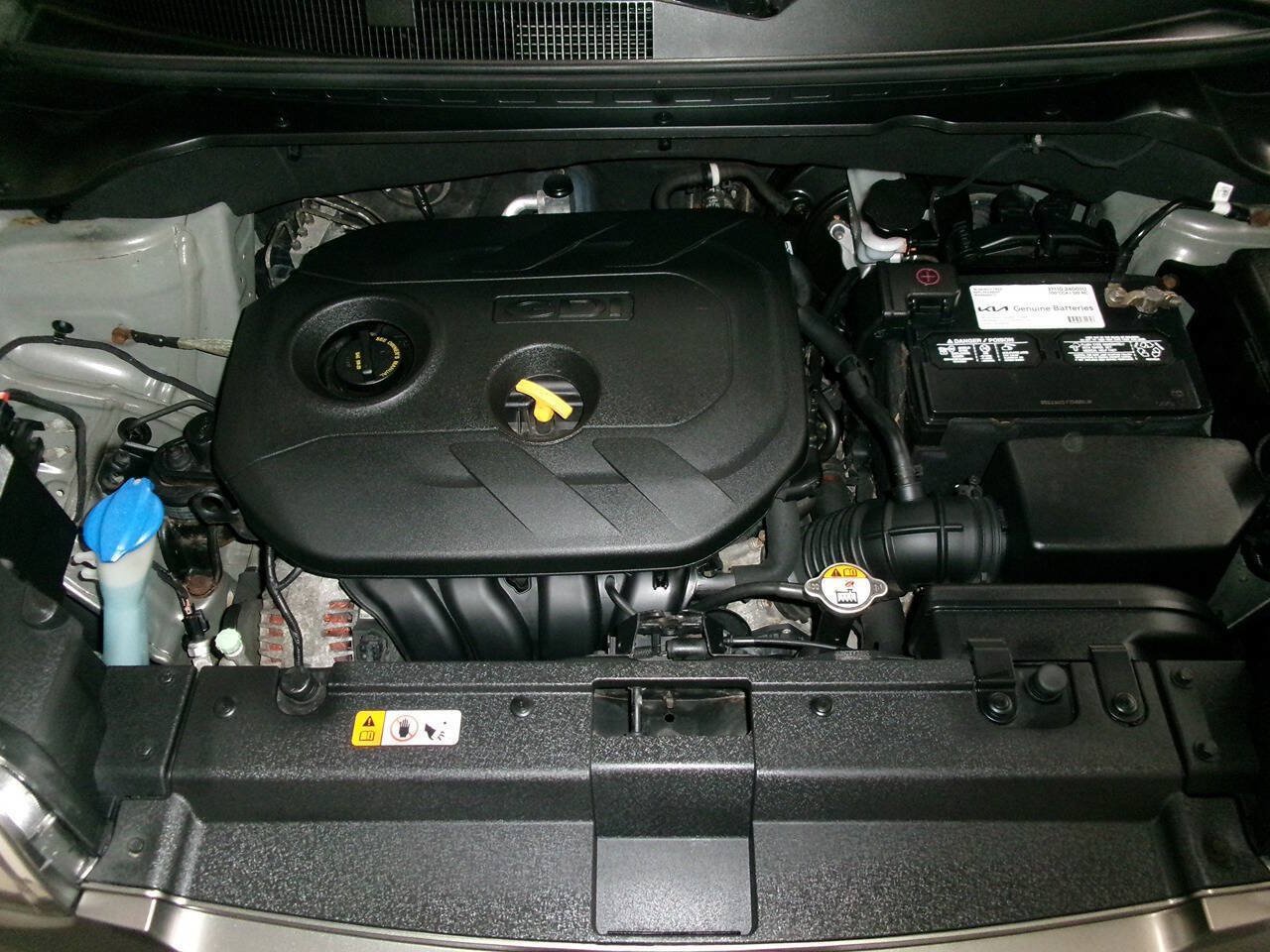 Used 2014 Kia Soul + FWD image 12