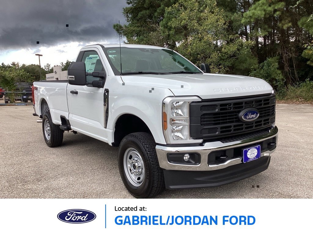 New 2025 Ford F250 XL w/ FX4 Off-Road Package