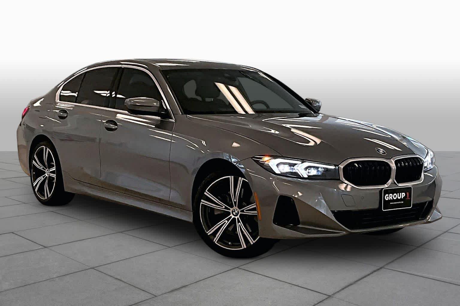 Used 2024 BMW 330i Sedan w/ Premium Package RWD image 2