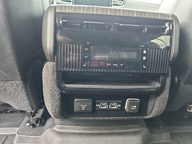 Used 2022 Jeep Wagoneer Series III image 18