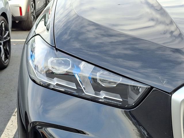 Certified 2025 BMW X5 xDrive50e w/ Premium Package image 4