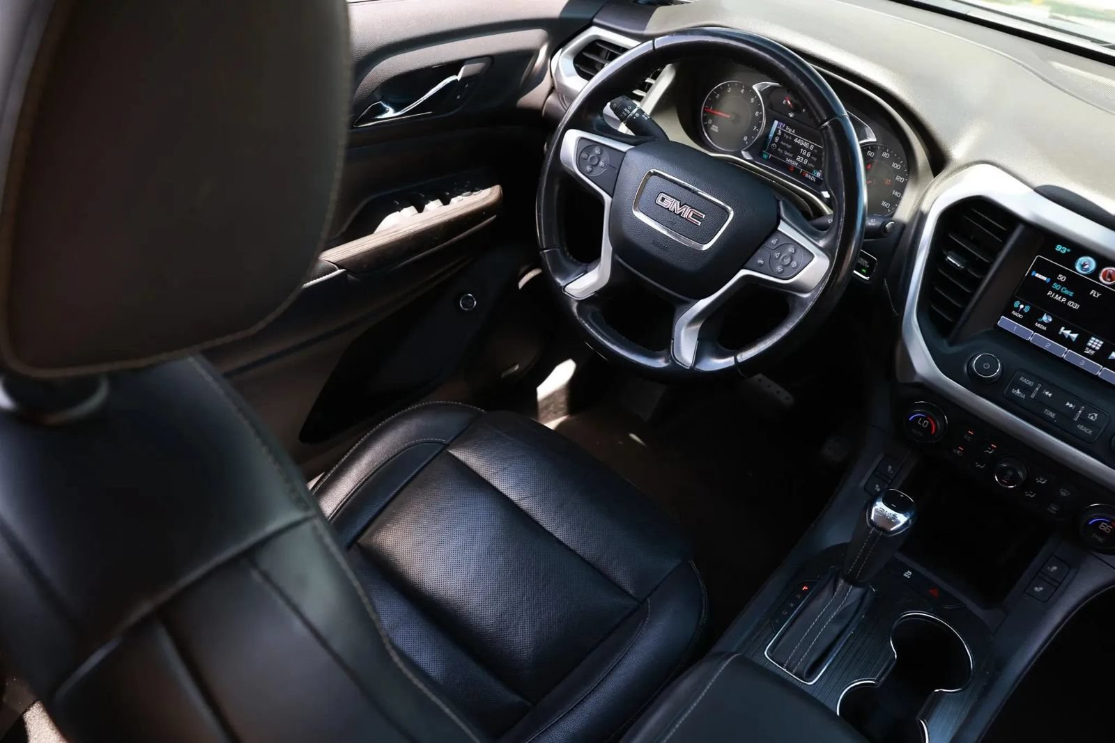 Used 2019 GMC Acadia SLT FWD image 12