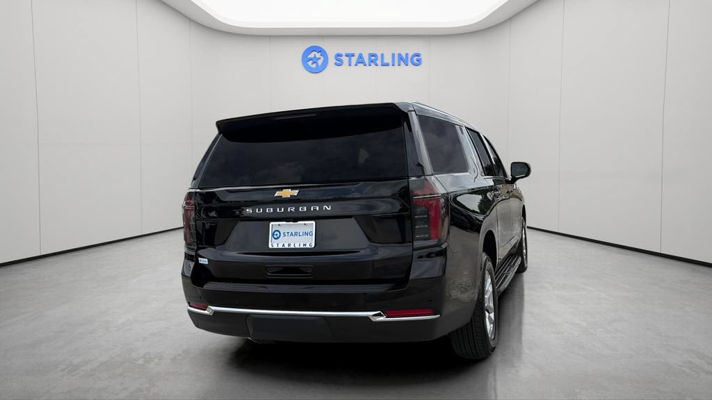 Certified 2025 Chevrolet Suburban LS RWD image 9