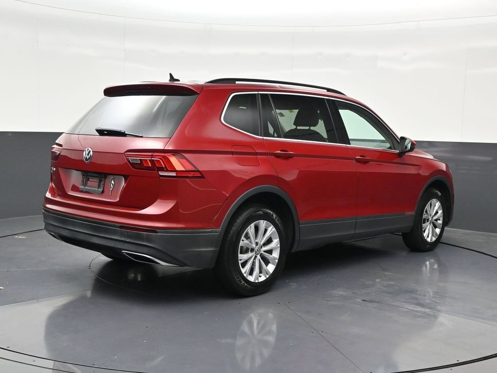 Used 2019 Volkswagen Tiguan SE w/ Panoramic Sunroof Package FWD image 5