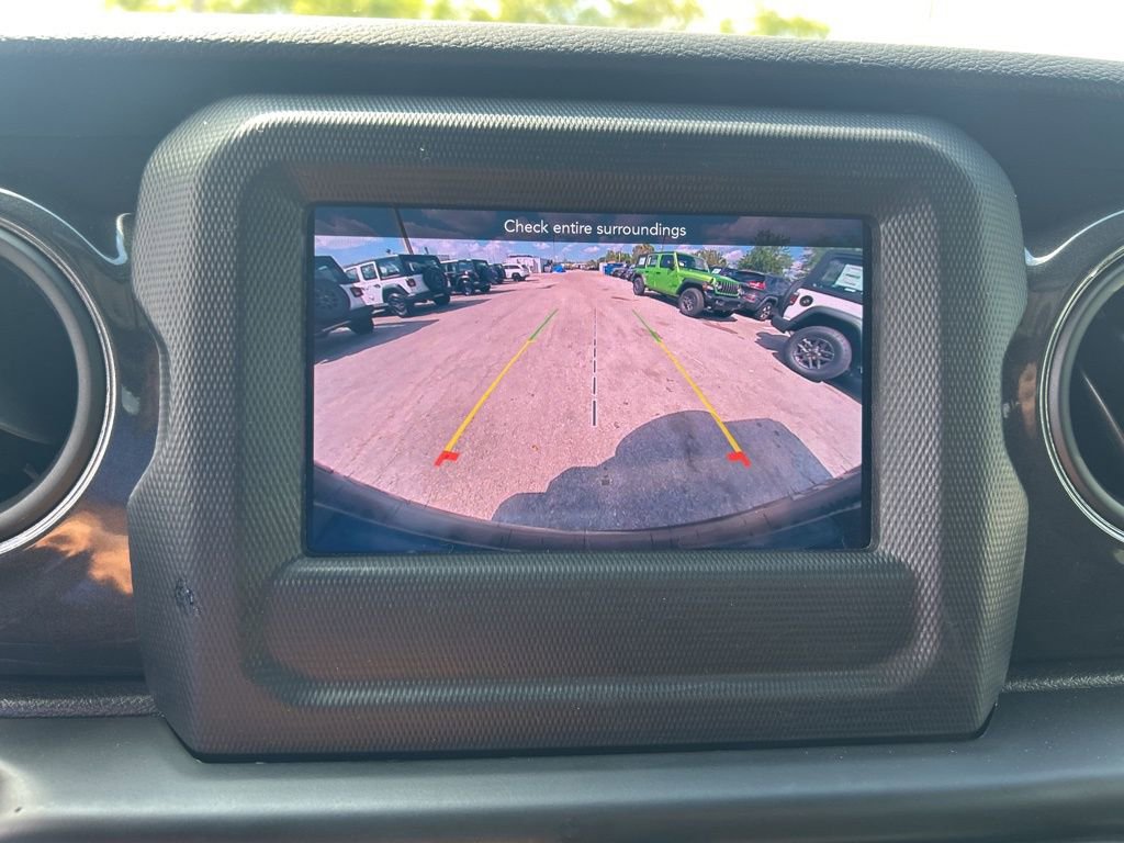 Used 2022 Jeep Wrangler Unlimited Sport image 14