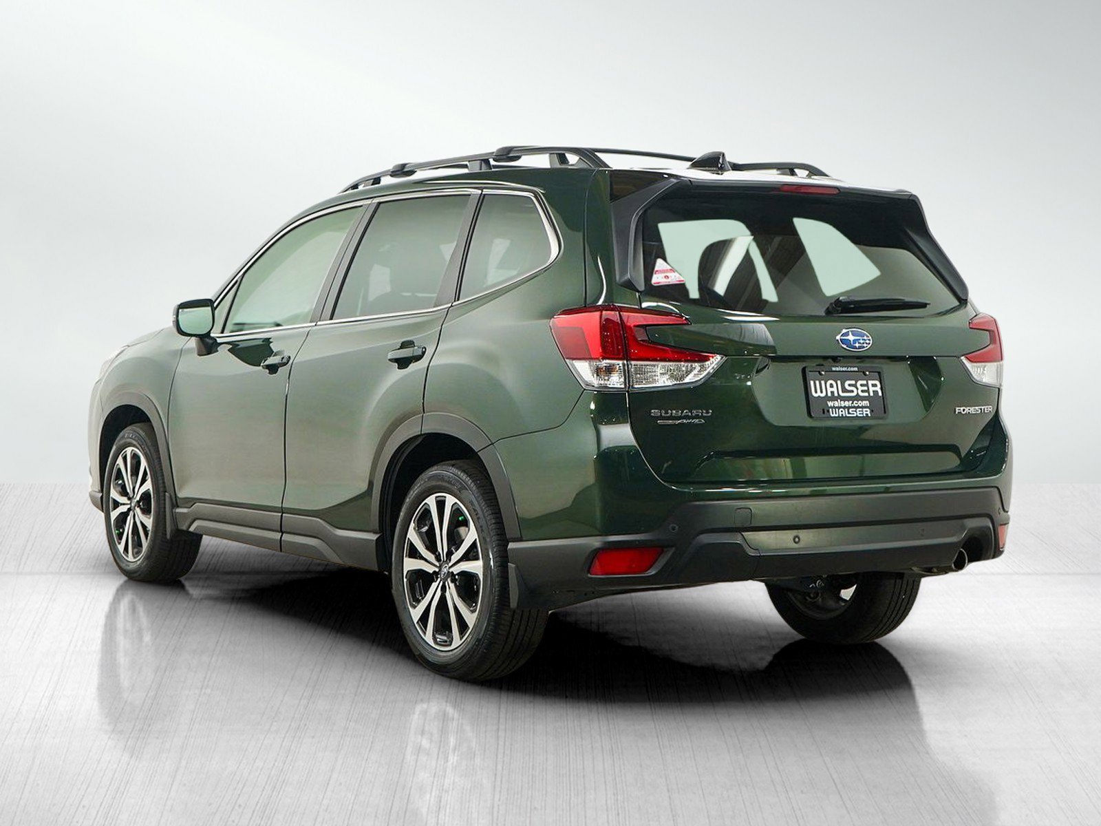 Used 2024 Subaru Forester Limited AWD/4WD image 3