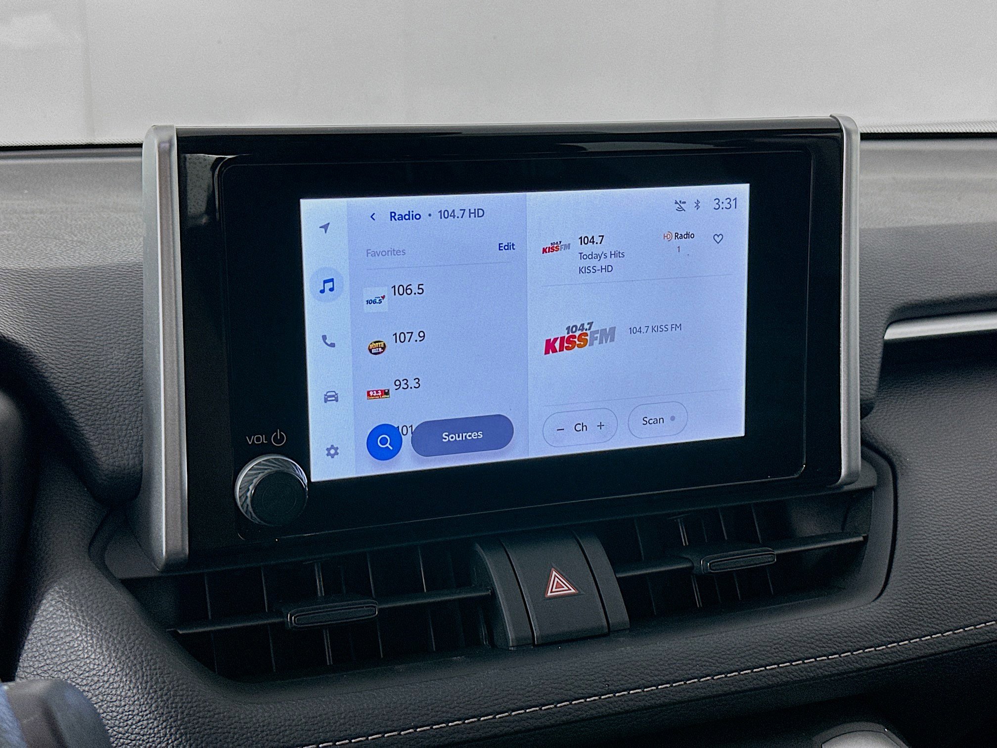 Used 2025 Toyota RAV4 LE image 19