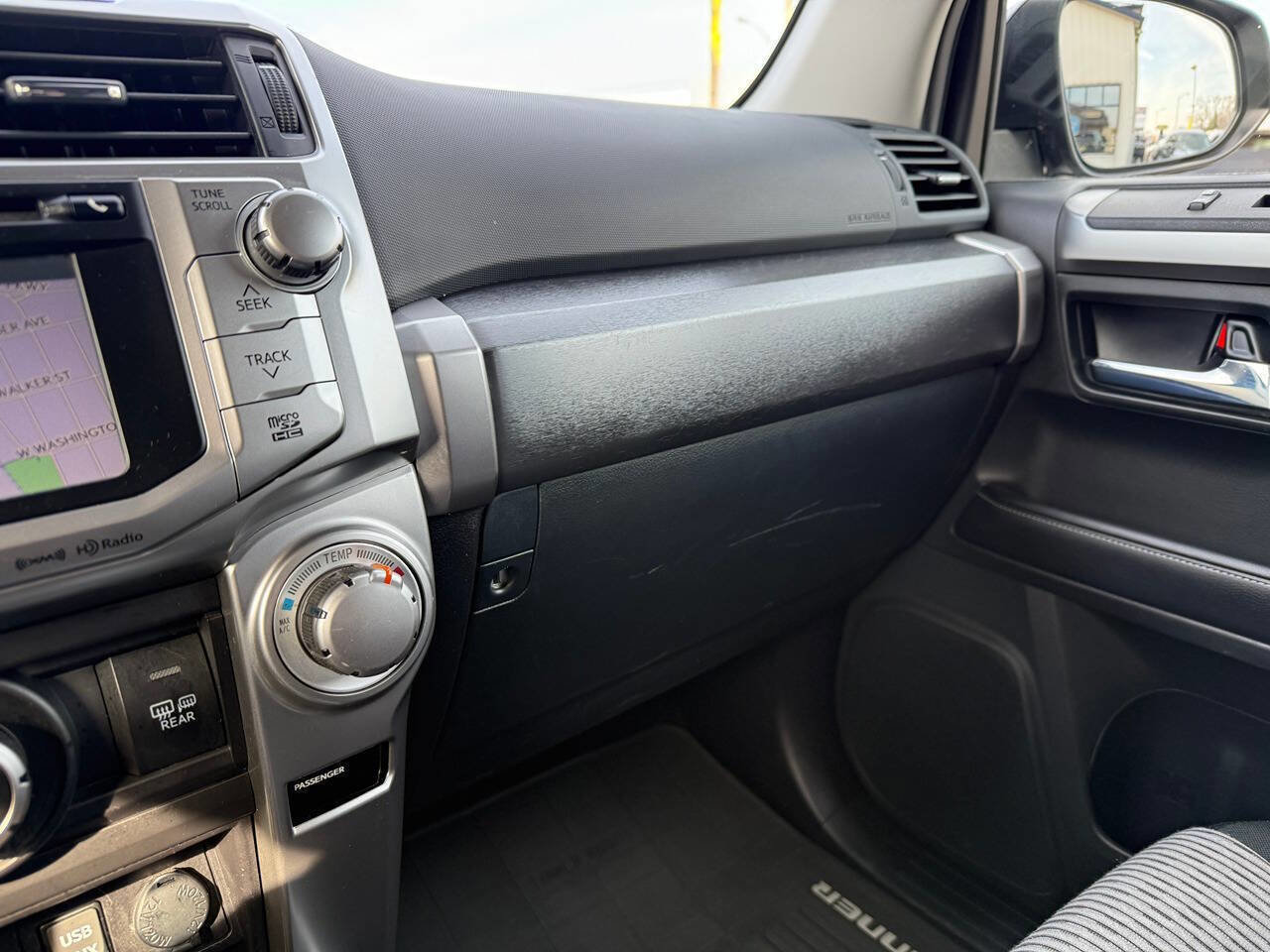 Used 2016 Toyota 4Runner SR5 image 25