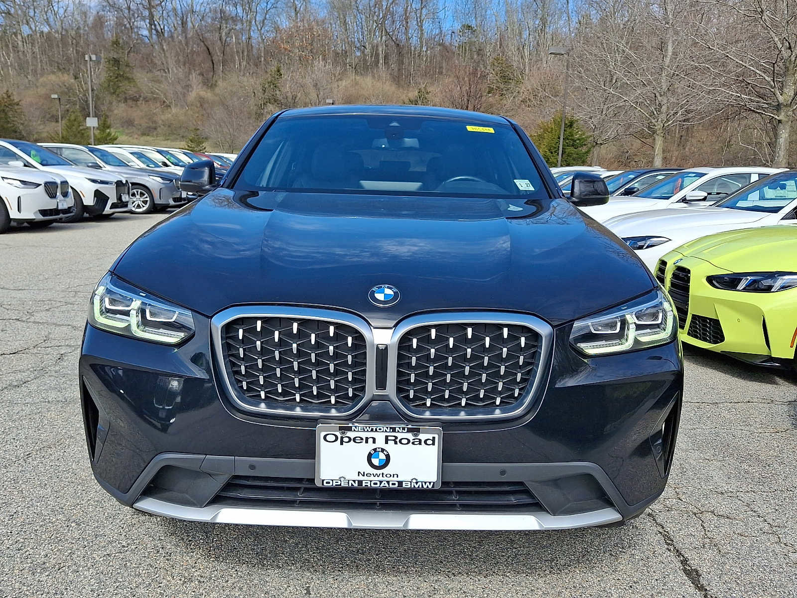 Used 2022 BMW X4 xDrive30i w/ Convenience Package image 2