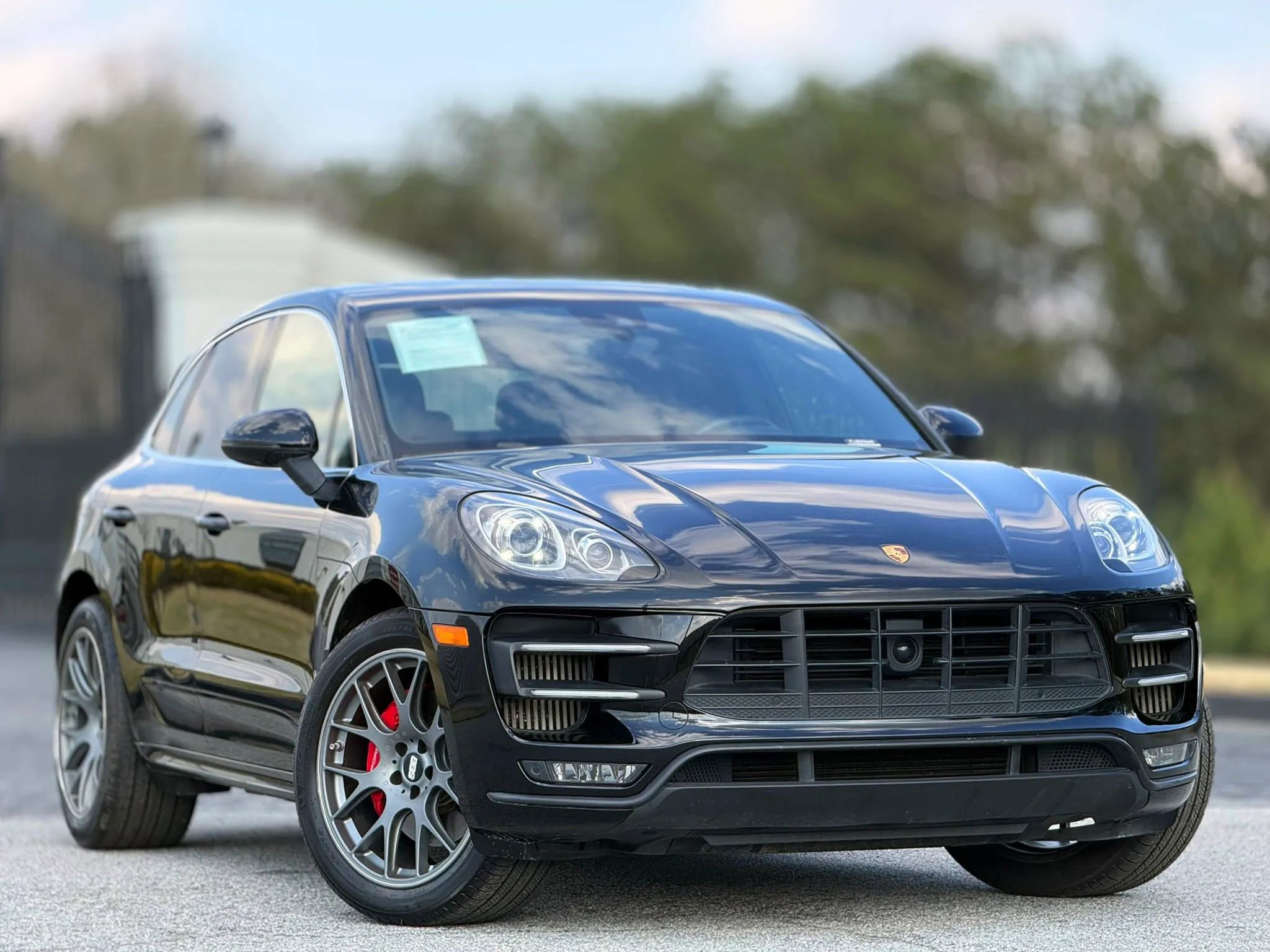 Used 2015 Porsche Macan Turbo image 3