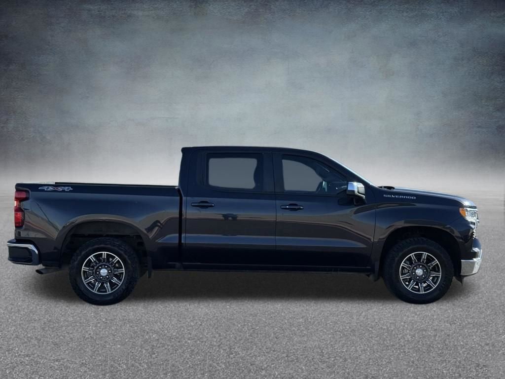 Used 2023 Chevrolet Silverado 1500 LT image 3