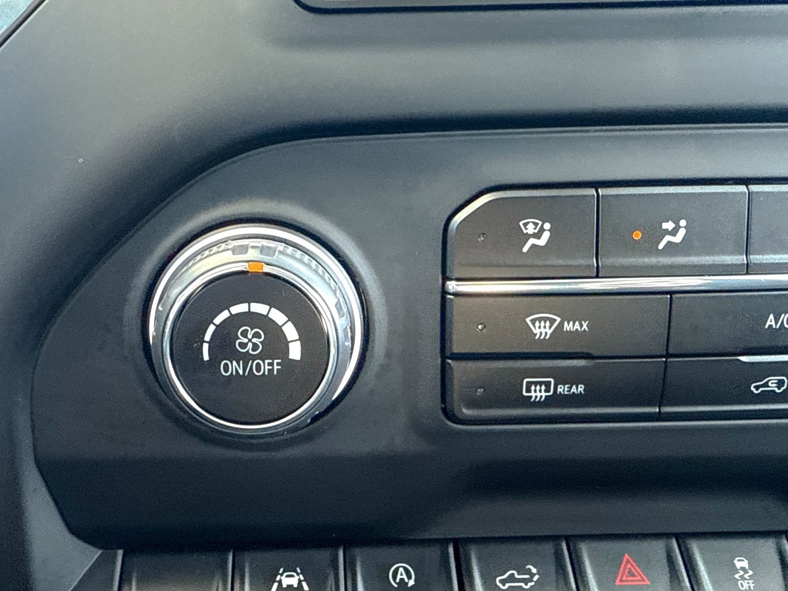 Certified 2024 Chevrolet Silverado 1500 Custom Trail Boss w/ LPO, Dark Essentials Package image 30