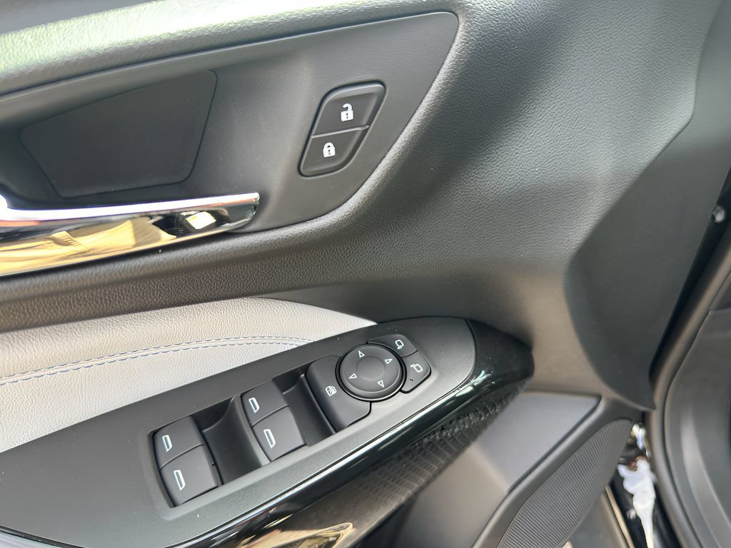 New 2026 Chevrolet Trax LT w/ Driver Confidence Package FWD image 17