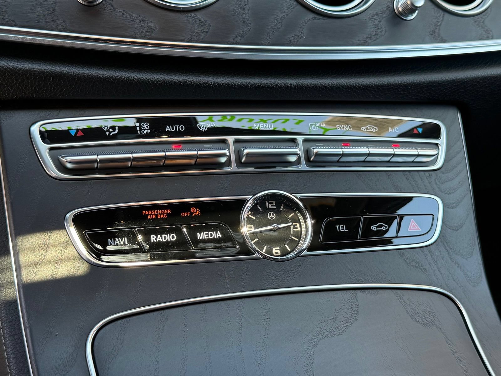 Used 2019 Mercedes-Benz E 300 image 33