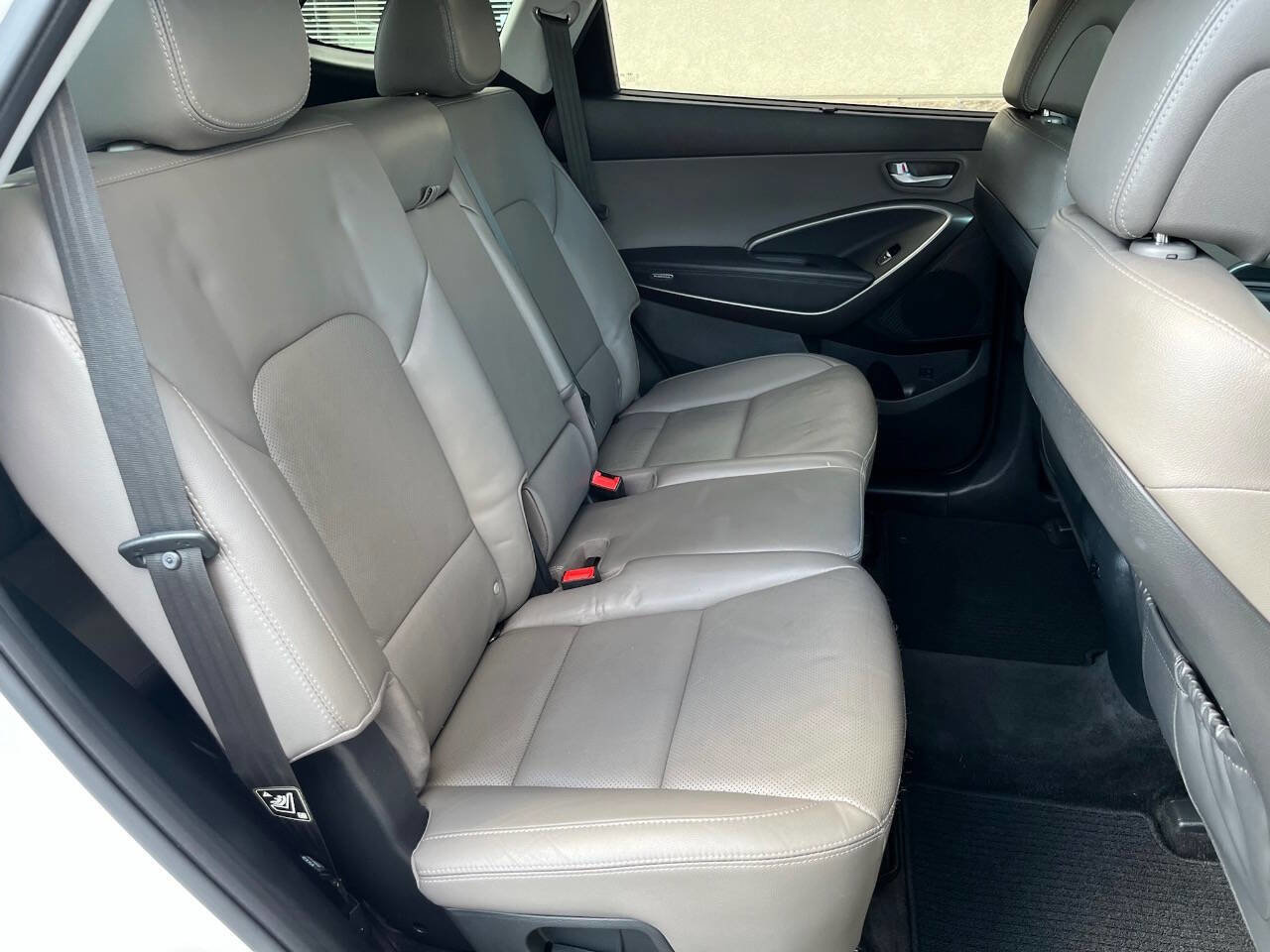 Used 2018 Hyundai Santa Fe SE w/ SE Premium Package 02 image 11