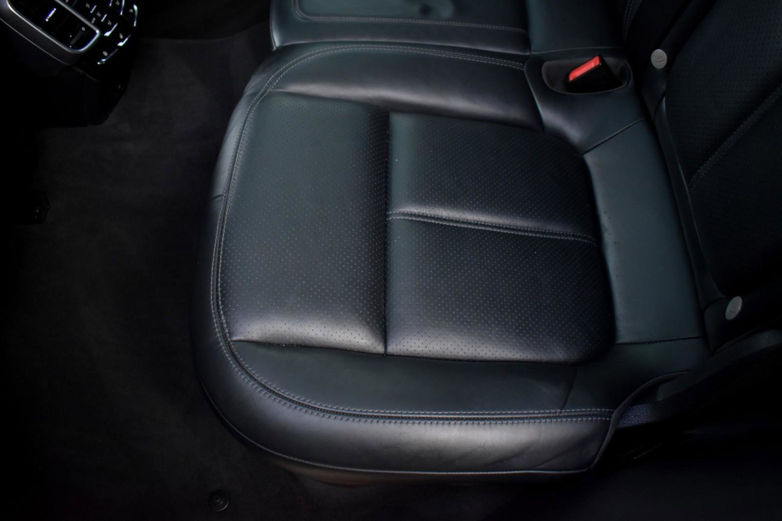 Used 2014 Porsche Cayenne Turbo w/ Comfort Plus Package (PU4) image 35