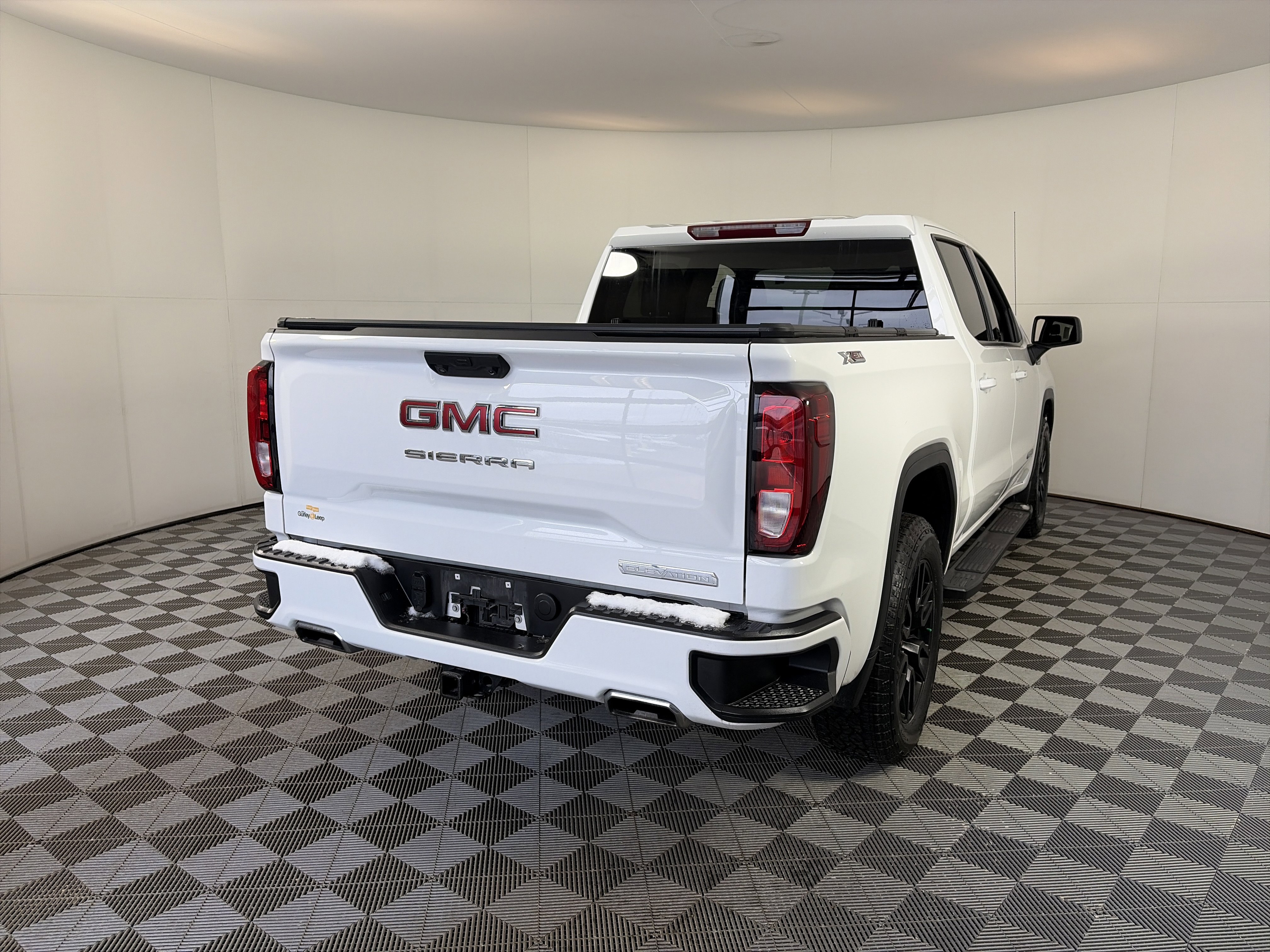 Used 2025 GMC Sierra 1500 Elevation w/ X31 Off-Road Package image 10