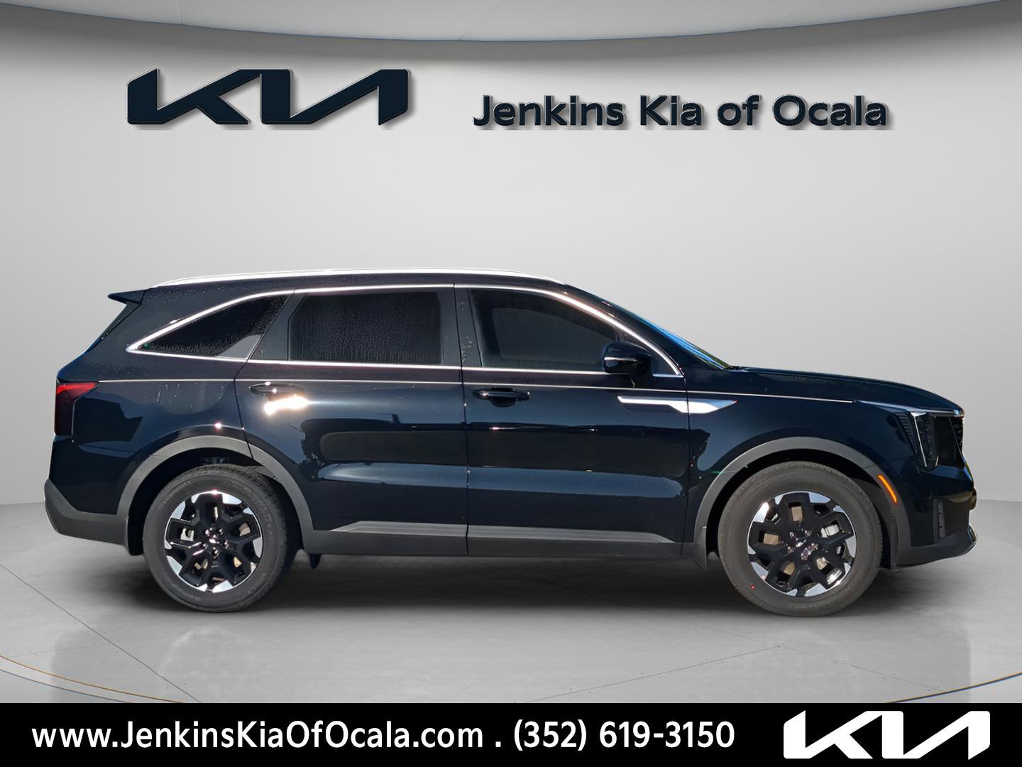 New 2026 Kia Sorento S w/ S Panoramic Sunroof Package image 4