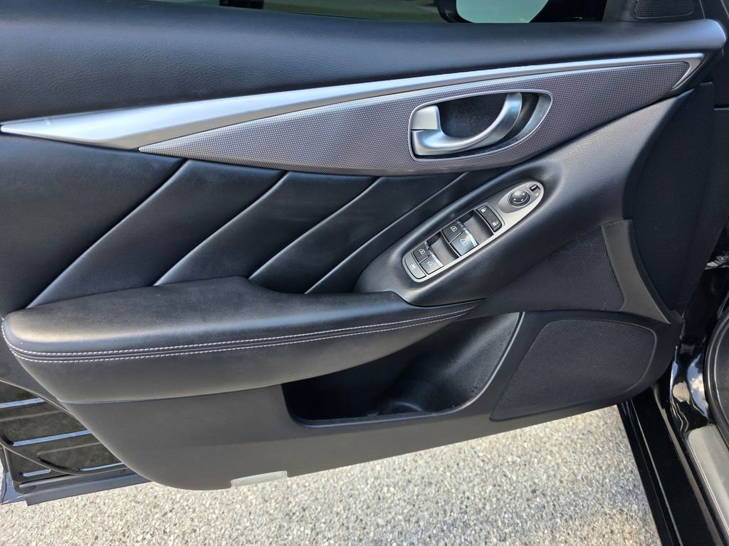 Used 2015 INFINITI Q50 Premium w/ Navigation Package image 13