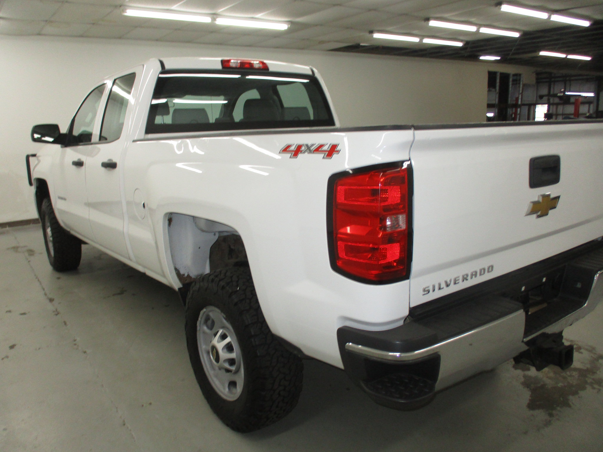 Used 2015 Chevrolet Silverado 2500 W/T AWD/4WD image 11