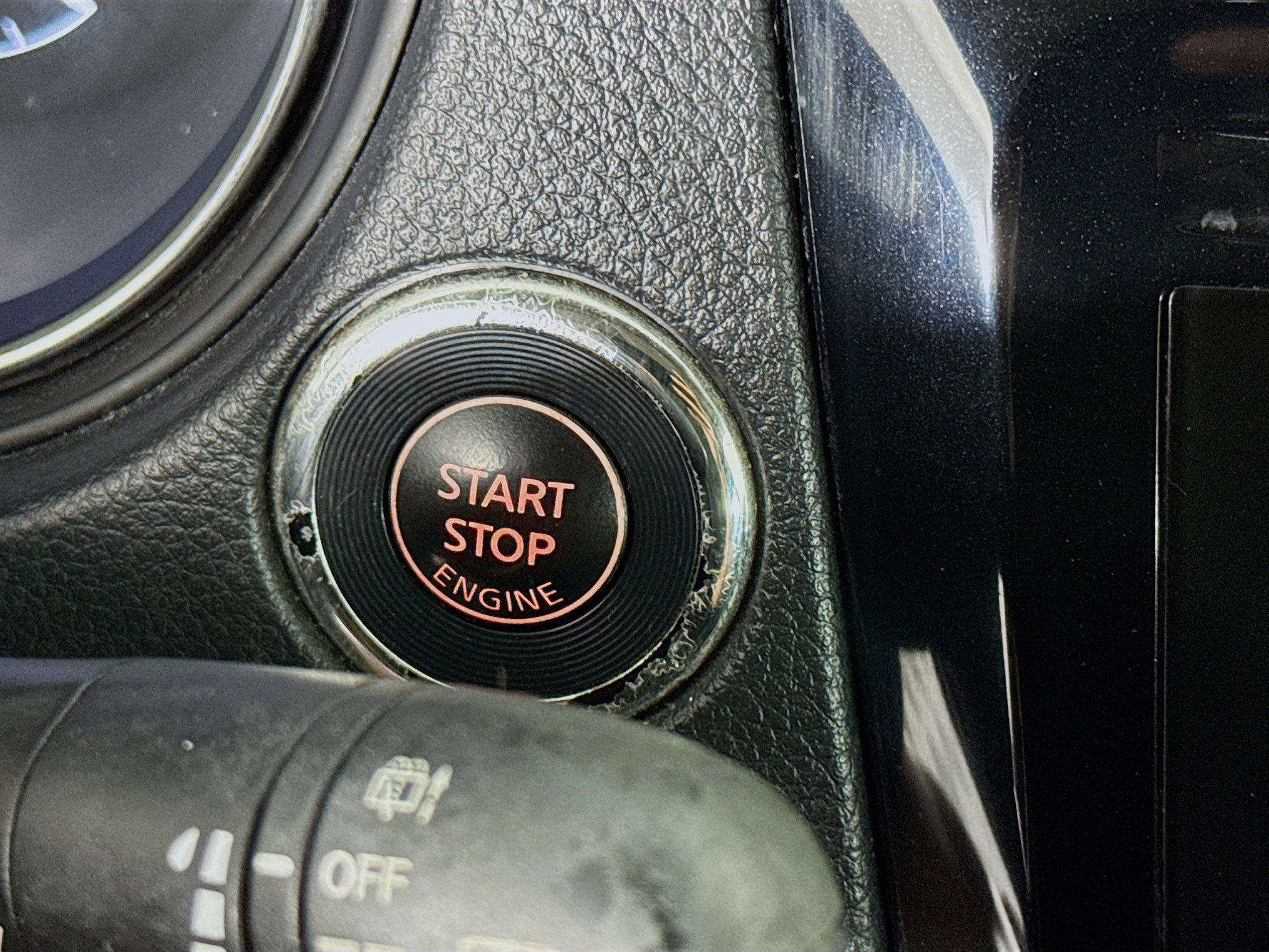 Used 2017 Nissan Rogue SV FWD image 20