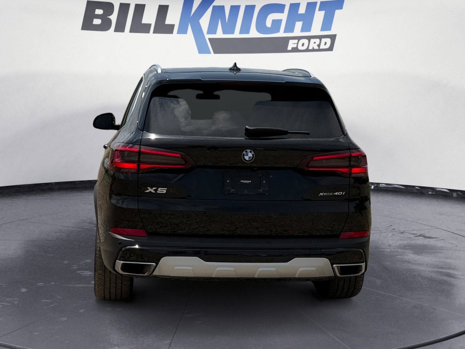 Used 2023 BMW X5 xDrive40i w/ Premium Package AWD/4WD image 4