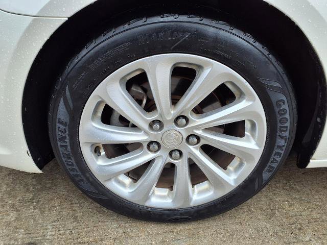Used 2014 Buick LaCrosse Leather FWD image 22