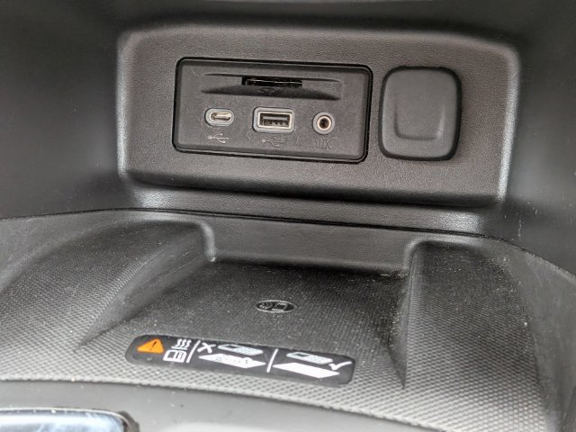 Used 2020 Chevrolet Equinox Premier w/ Premier Redline Edition AWD/4WD image 23