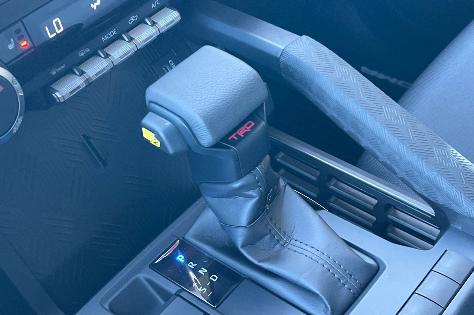 Used 2025 Toyota Tacoma TRD Sport image 17