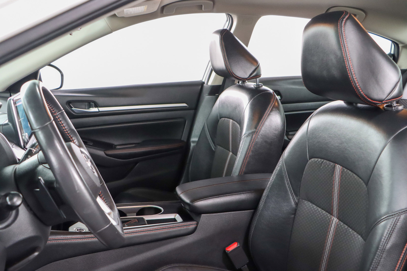 Used 2024 Nissan Altima 2.5 SR image 23