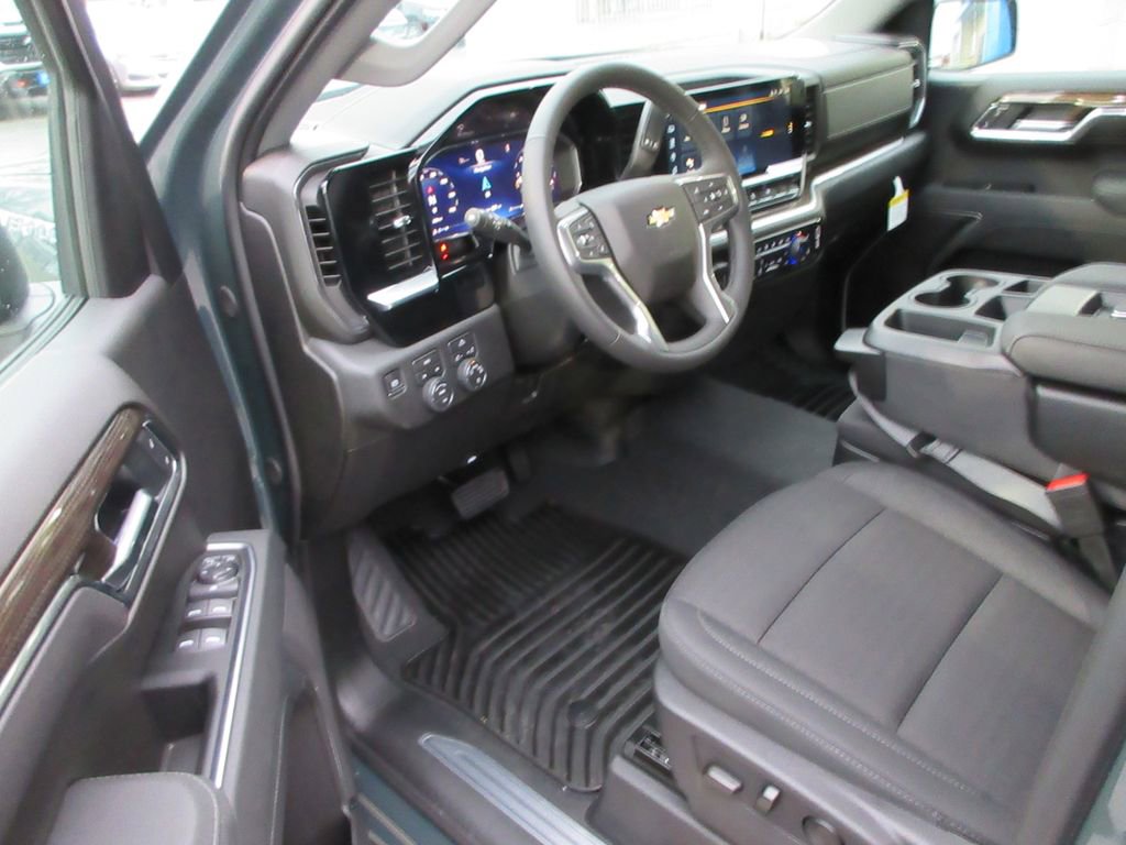 New 2026 Chevrolet Silverado 1500 LT AWD/4WD image 13