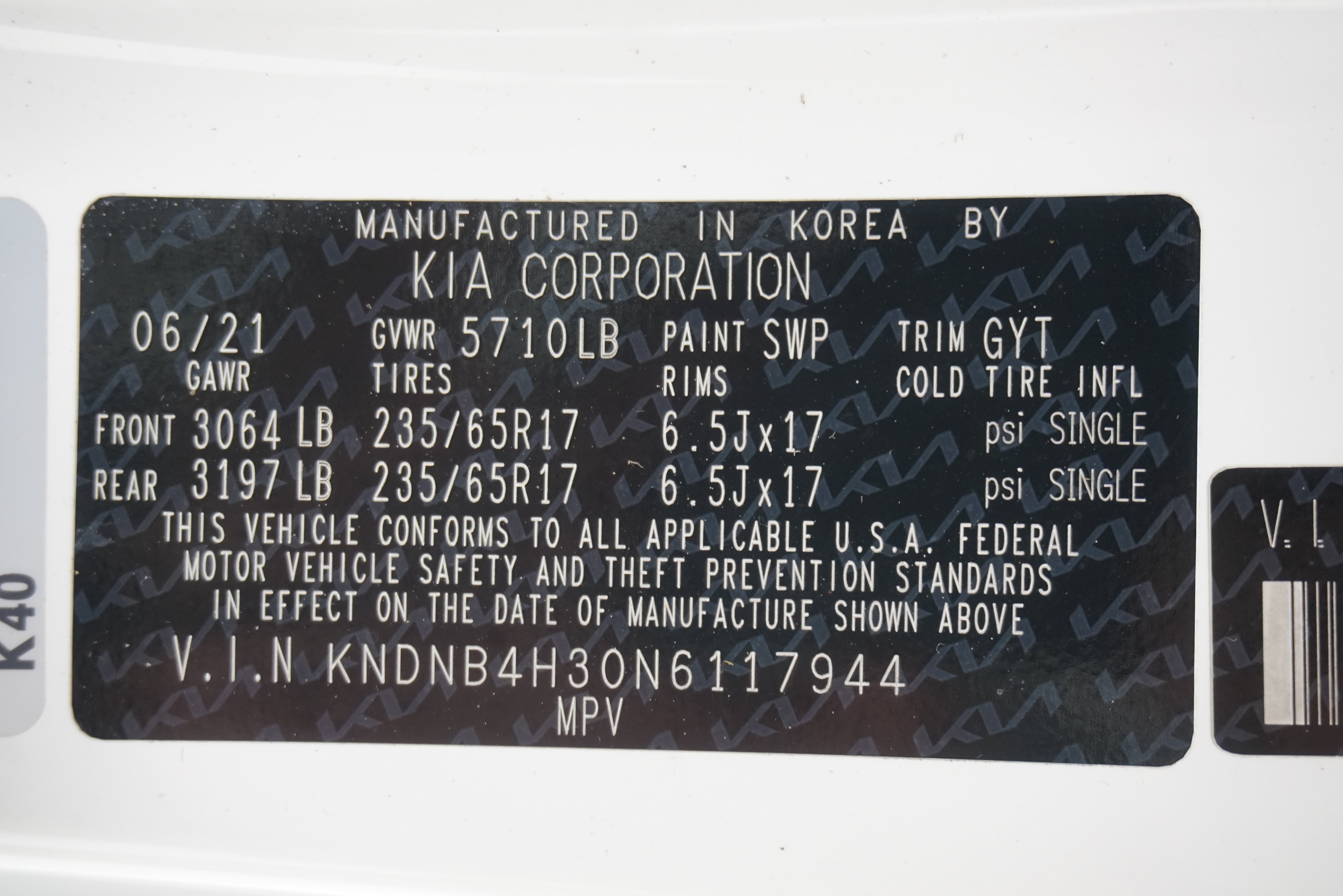 Used 2022 Kia Carnival LX FWD image 30