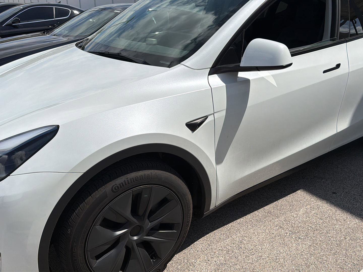 Used 2025 Tesla Model Y Long Range AWD/4WD image 25