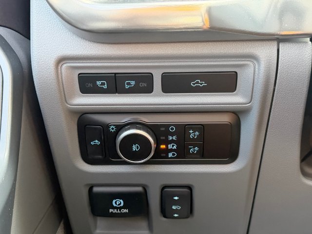 Used 2023 Ford F150 Lariat w/ Bed Utility Package RWD image 25