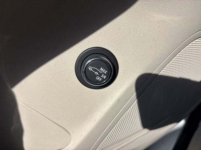 Used 2023 Buick Envision Preferred image 17