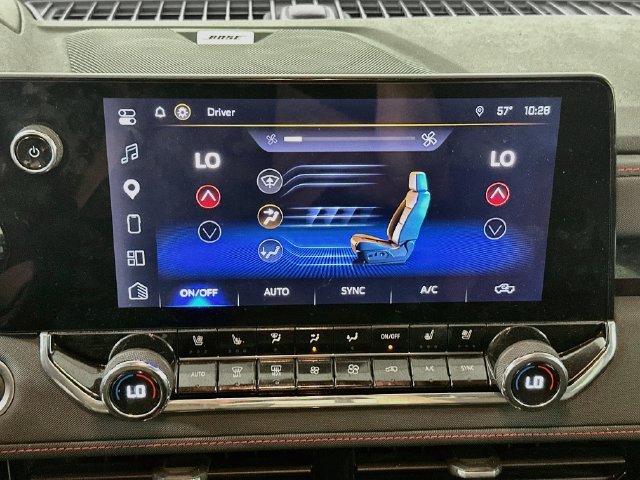 Used 2023 Chevrolet Colorado Z71 w/ Z71 Convenience Package 2 AWD/4WD image 15