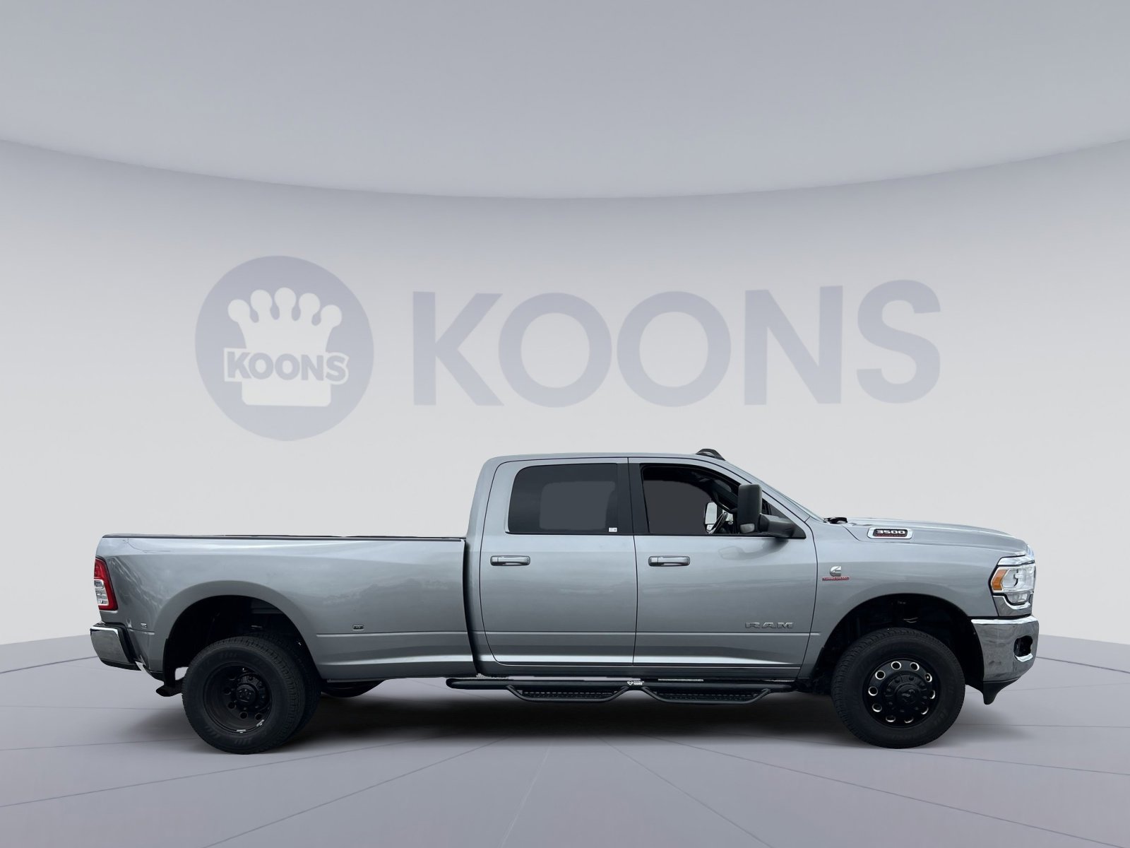 Used 2021 RAM 3500 Big Horn w/ Level 1 Equipment Group AWD/4WD image 8