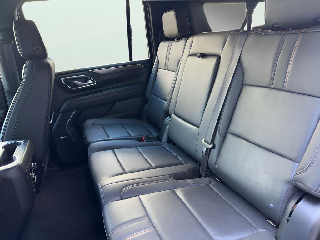 Used 2023 Chevrolet Suburban RST image 18
