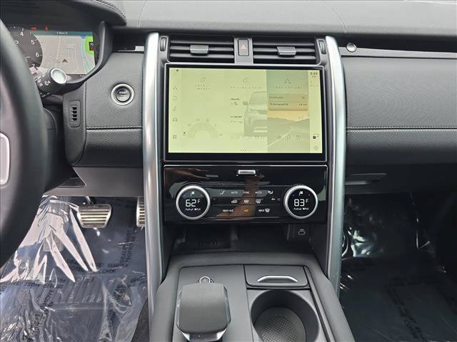 Certified 2023 Land Rover Discovery Metropolitan Edition AWD/4WD image 21