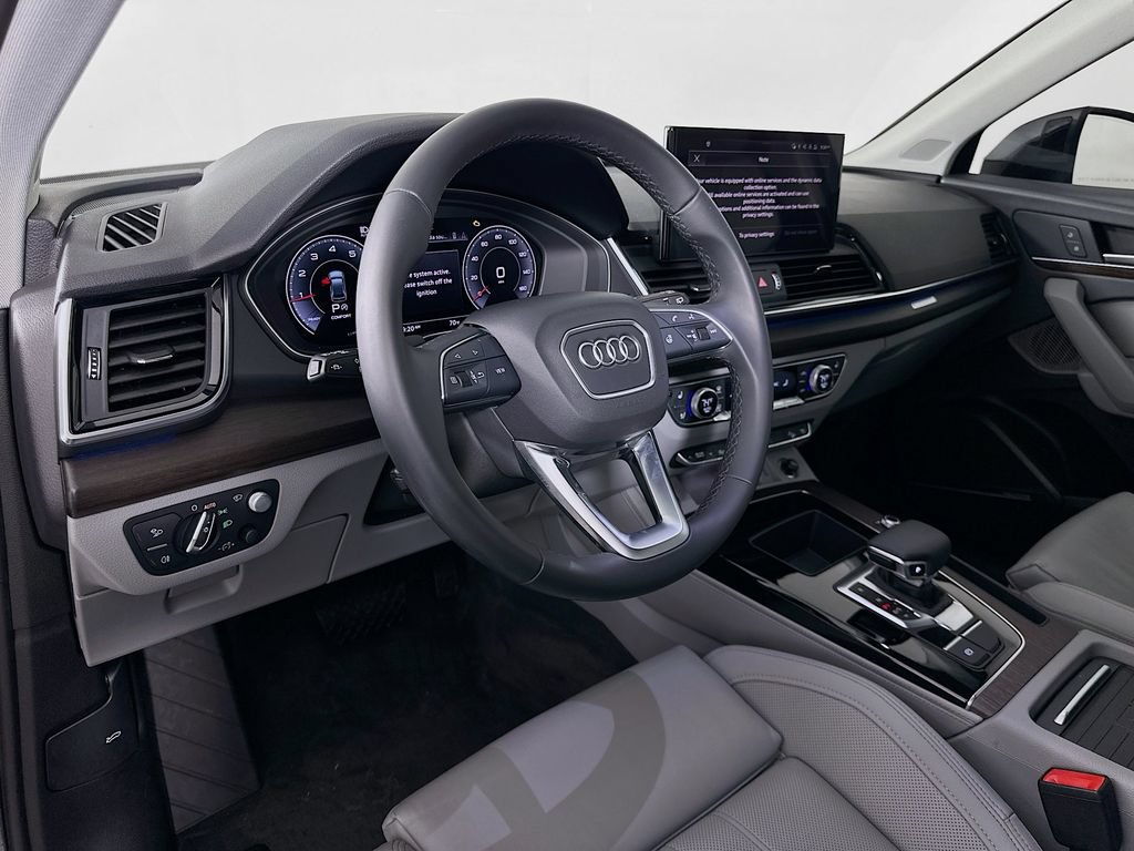 Used 2023 Audi Q5 2.0T Prestige w/ Prestige Package AWD/4WD image 9