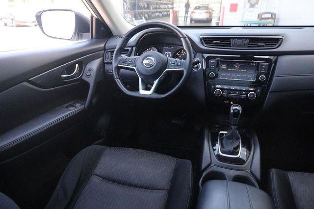 Used 2020 Nissan Rogue SV w/ Sun & Sound Touring Package AWD/4WD image 22