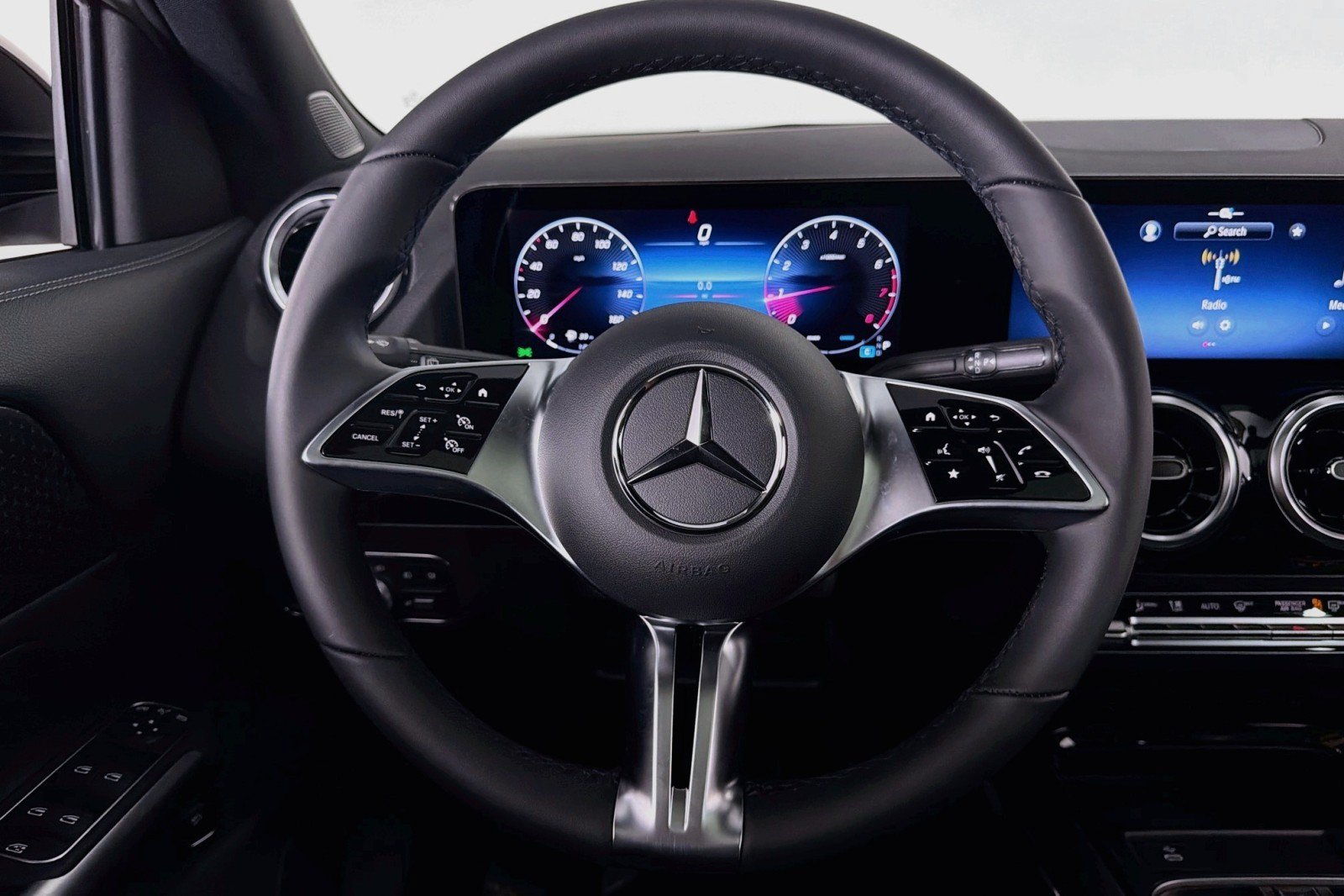 New 2026 Mercedes-Benz GLA 250 image 18